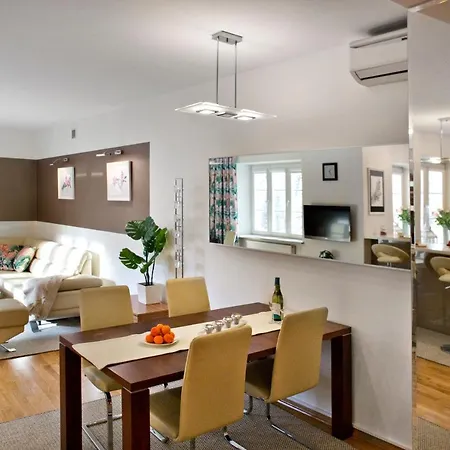 Nowy Swiat 55 By P&o Serviced Apartment Warsaw